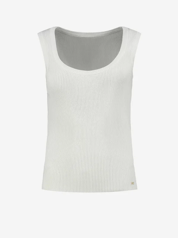 Closeout Deal Jai Top bright white
