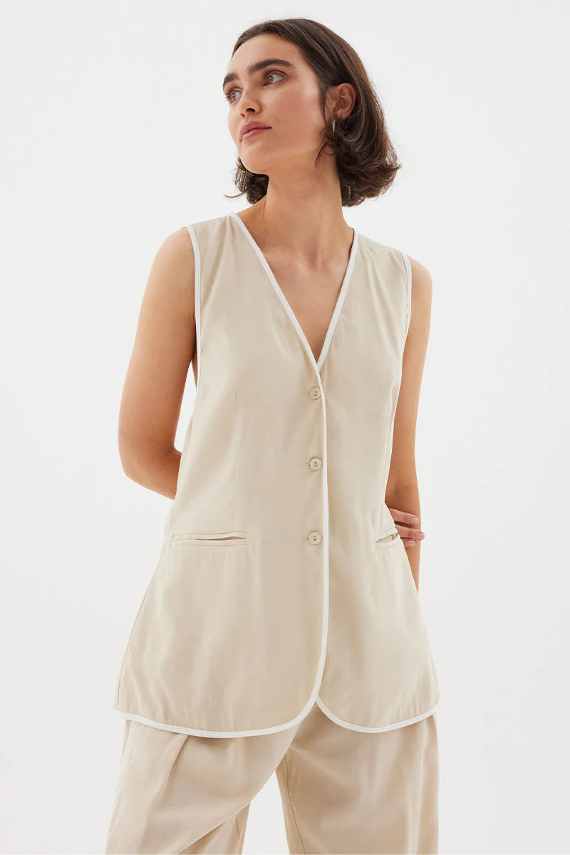 Weekend Savings Fiesta Locked Vest