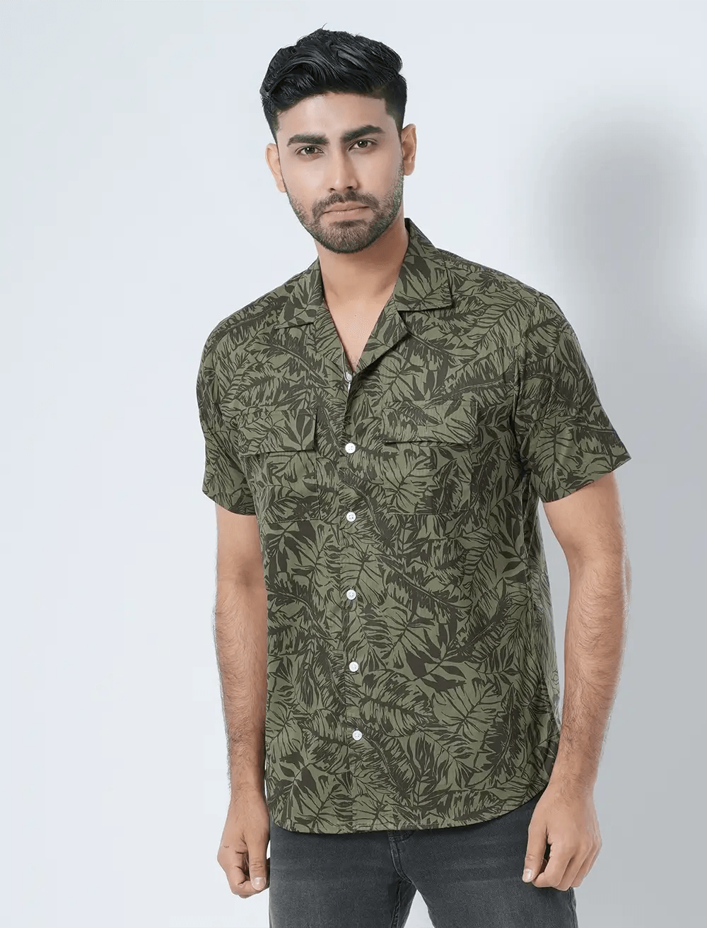 Daily Specials Men's Relax Line Drawing in Black Short Sleeve Shirt