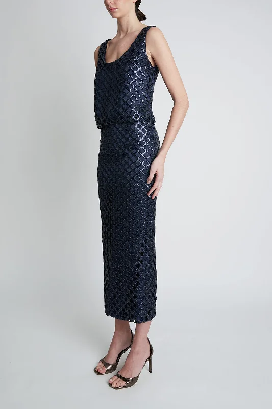 Unbeatable Deal Top lentejuela navy