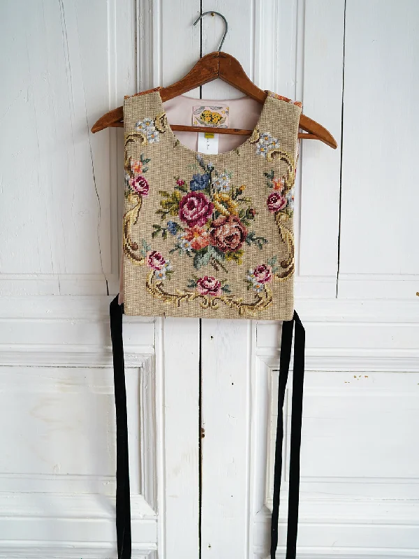 Weekend Deals to Make You Smile Unlogical Poem Cottage Style Flower Embroidery Patchwork Smock