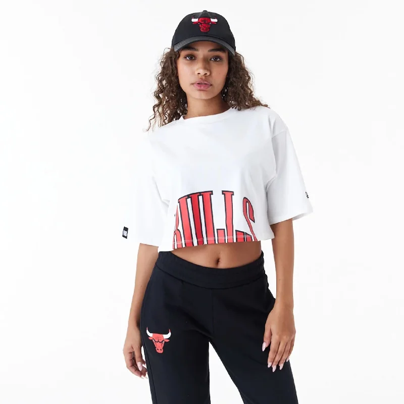 Chicago Bulls Womens NBA Team Wordmark White Crop T-Shirt