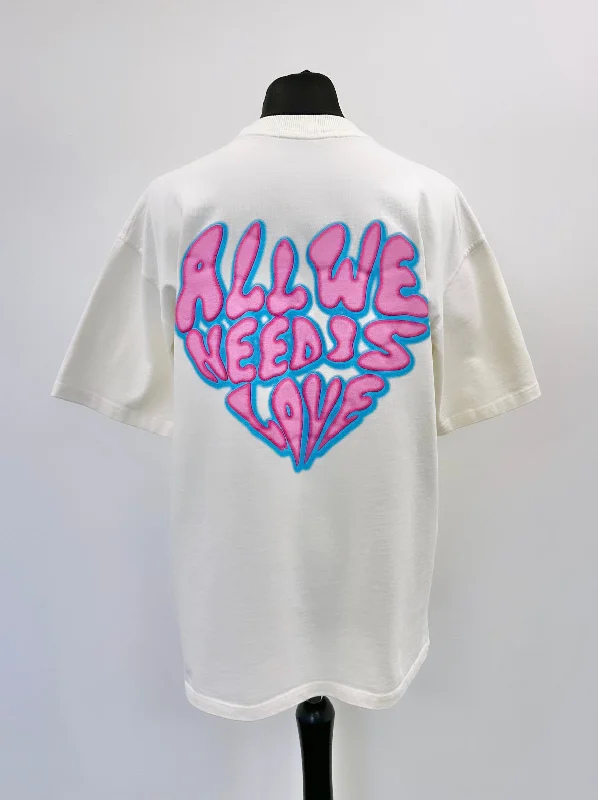 Cream Balloon Heart Heavyweight T-shirt.