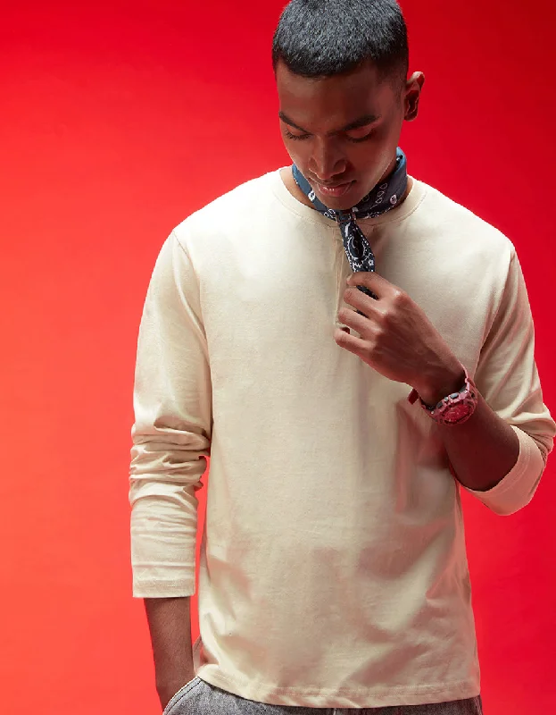 Weekend Discounts Worth Grabbing Henley Swan White Solid Tshirt