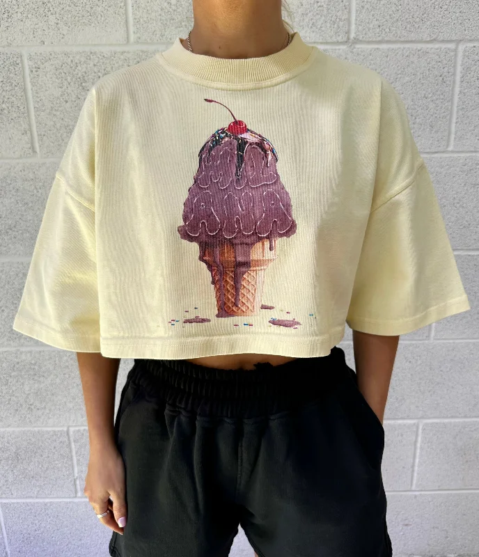 Lemon Ice Cream Cropped Heavyweight T-shirt.