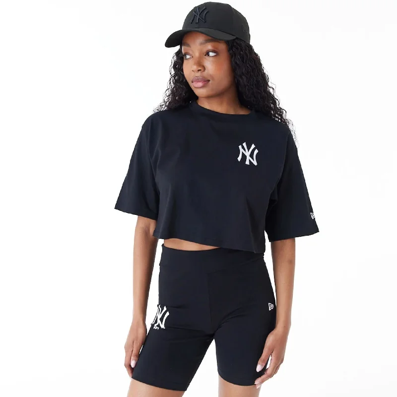 New York Yankees Womens MLB Lifestyle Black Crop T-Shirt