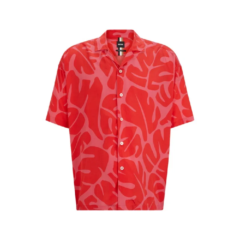 Relaxed-fit shirt in seasonal print with camp collar