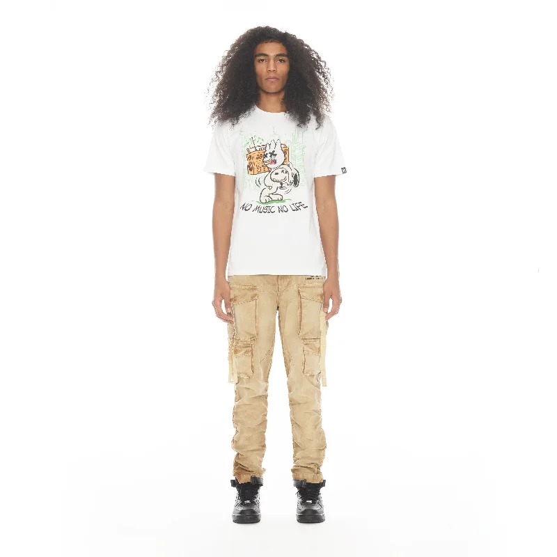 Deal Frenzy Short Sleeve Crew Neck Tee  26/1'S "No Music No Life"