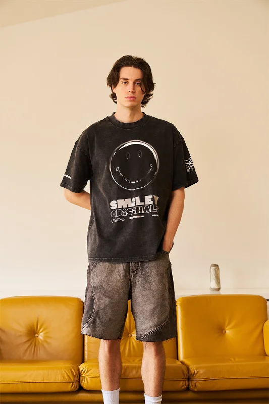 Celebrate the Weekend with Discounts Smiley Black Oversized T-shirt