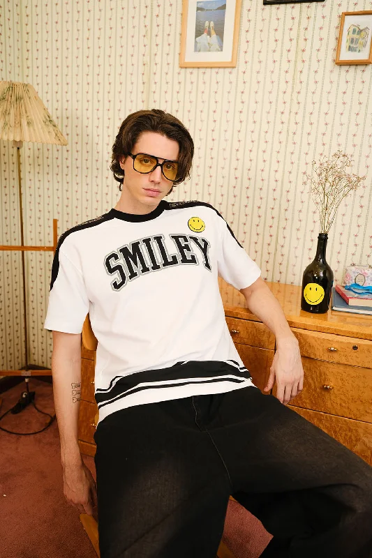 Weekend Offers That Tempt Smiley Originals Cut-Sew Oversized T-shirt