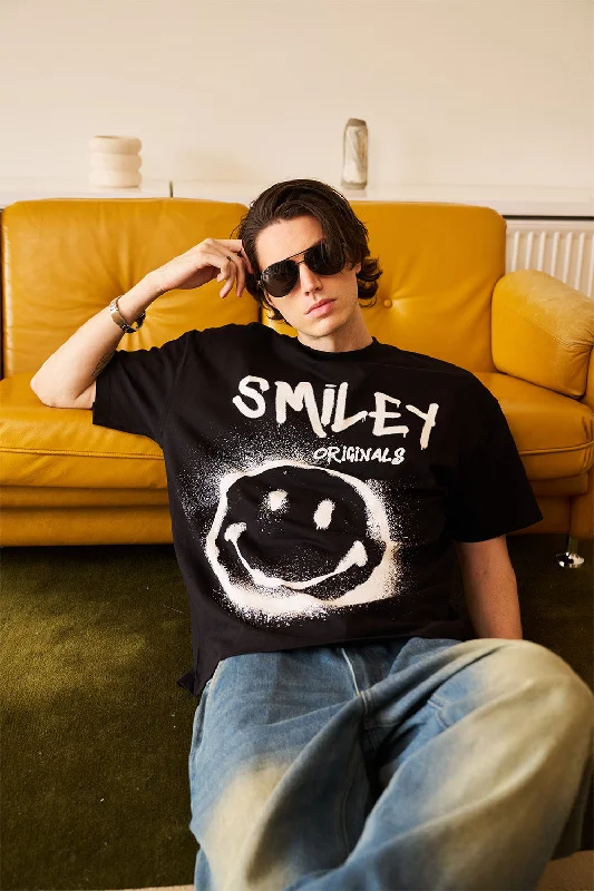 Weekend Discounts You Deserve Spray Paint Smiley Oversized T-shirt