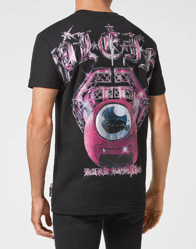 Weekend Discounts to Grab T-shirt Cyclop Monsters