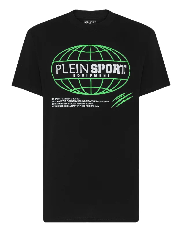 Weekend Specials to Indulge In T-shirt Round Neck SS Global Express Edition